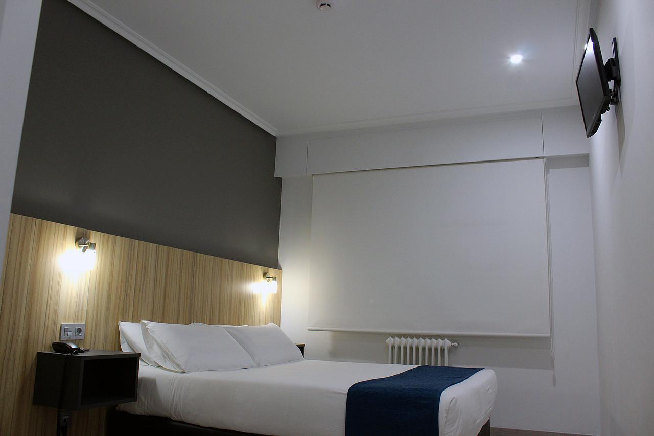 Hotel Altiana Ourense Exterior photo